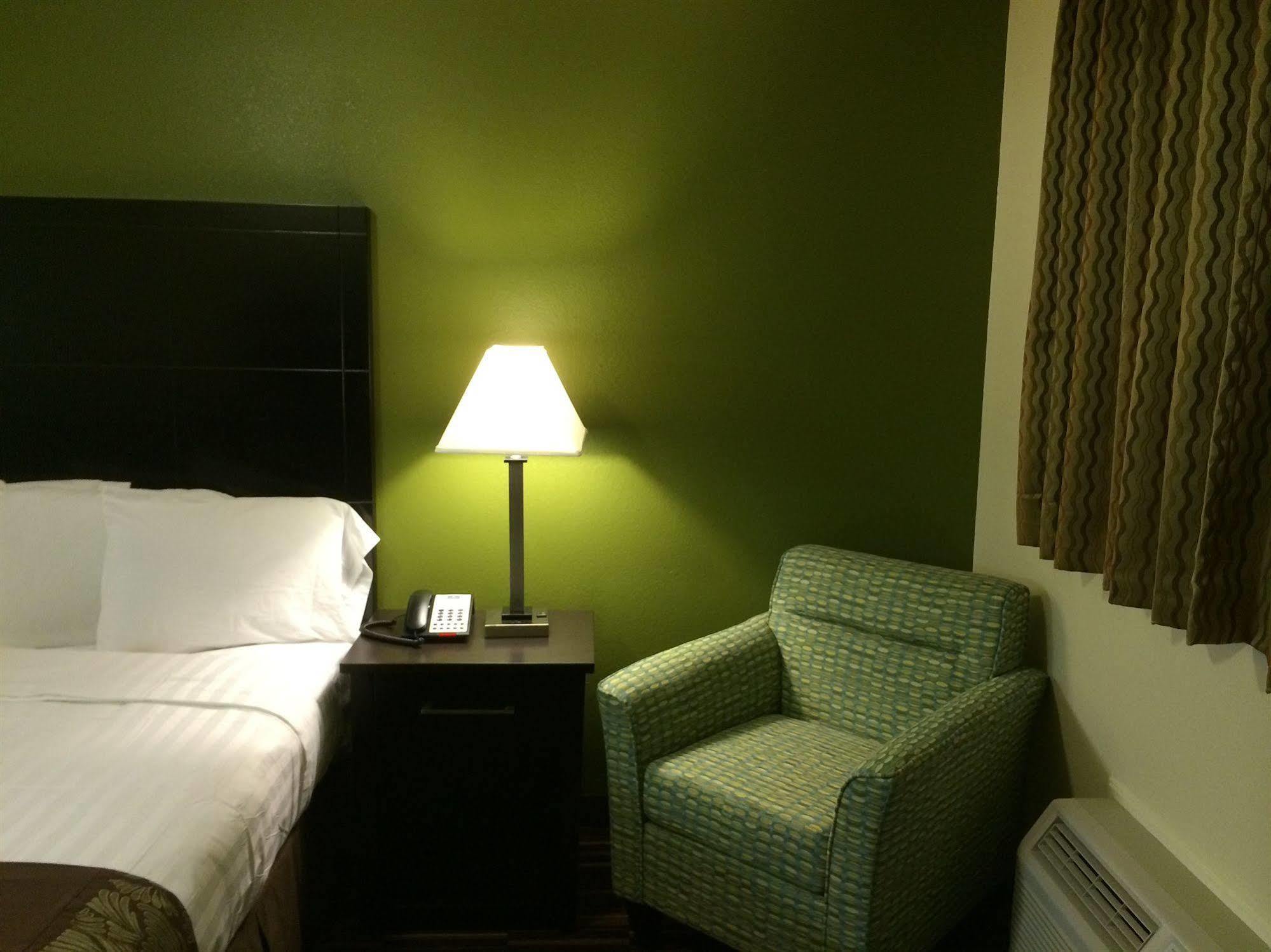 Hotel Boarders & By Cobblestone - Ashland Ashland City
